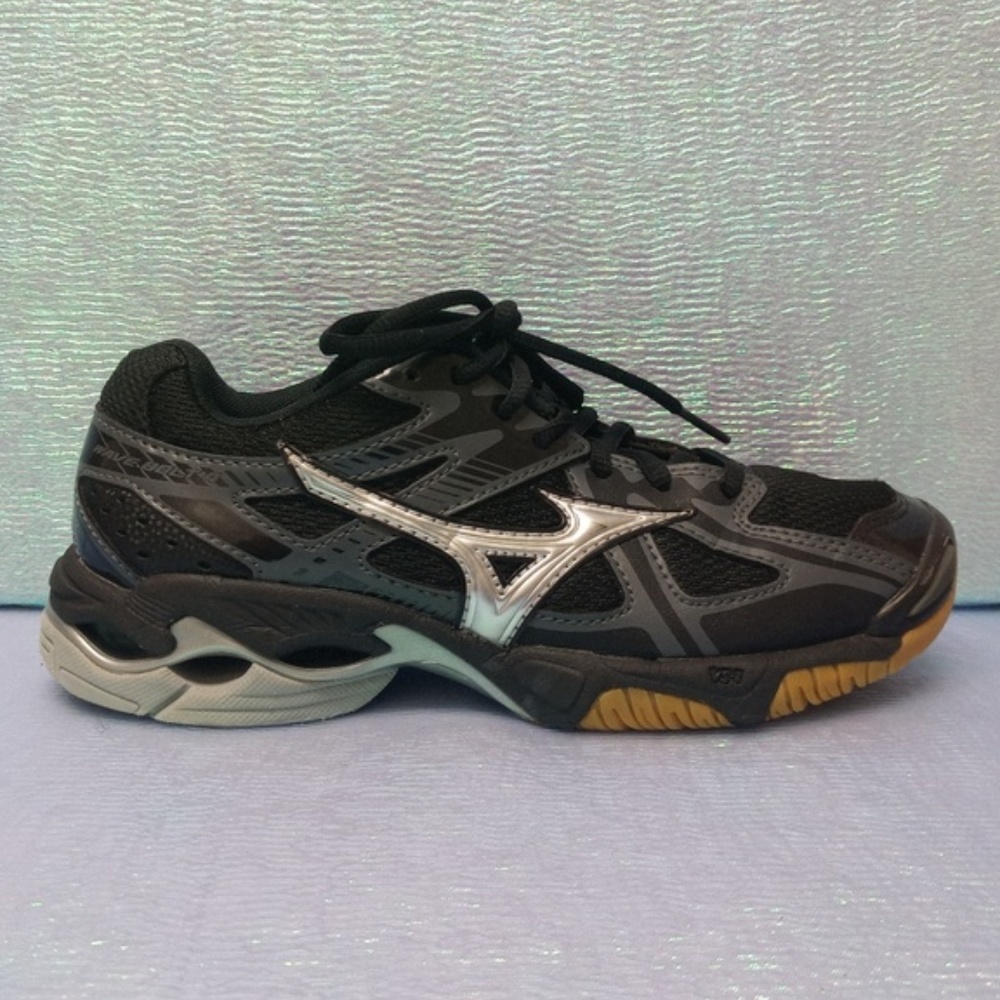 MIZUNO wave training shoes (115)